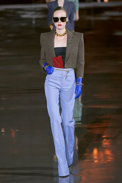 Look 38